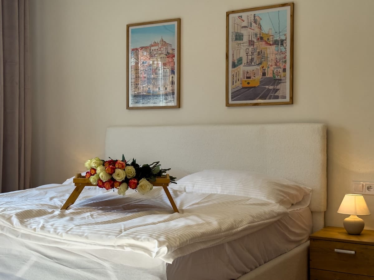 The Minimalist Suite